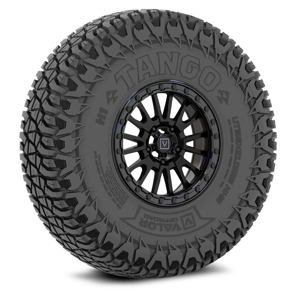 Tango on 15x7 V16 SB UTV Wheel and Tire Kit - Valor Offroad