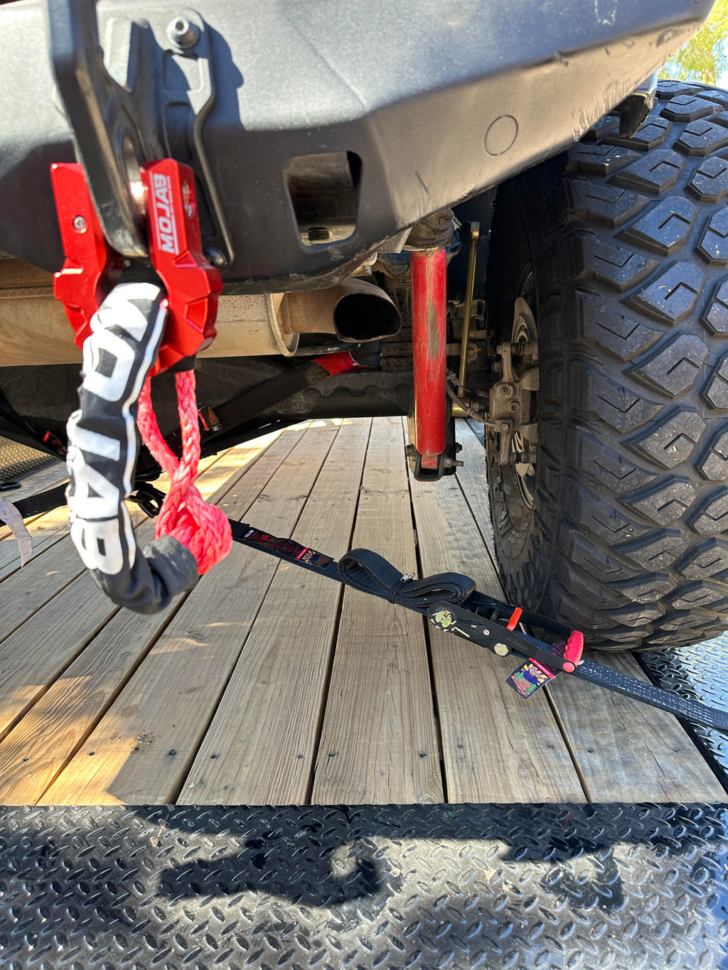 3/4'' Extreme duty Aluminum D-Shackle set (9T)-Ceramic coated (LIFETIME WARRANTY*)-Red,Orange and American flagShackles are scheduled for delivery during the week commencing July 6th